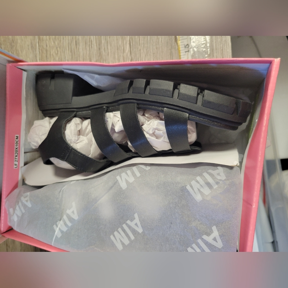 Mia NIB New Girls Black  Sandals Havian Blk‎ Malta